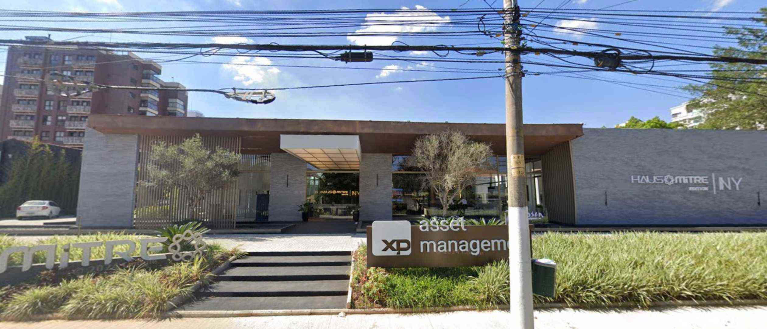 Haus Mitre Edition Ny